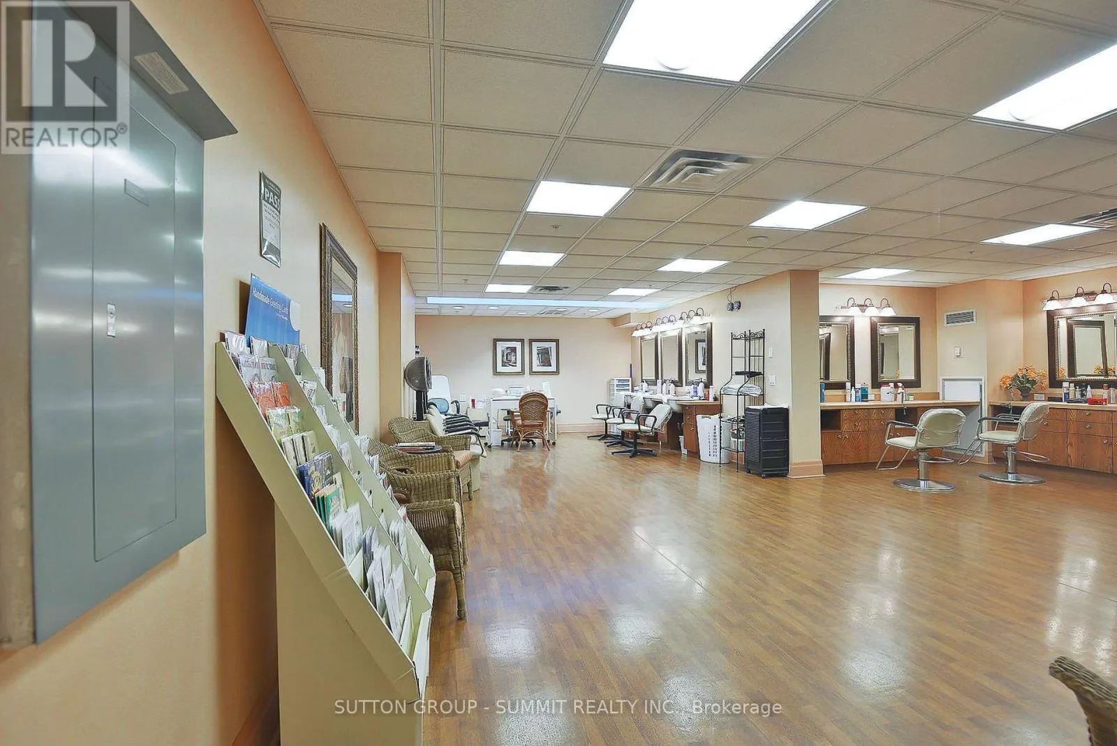 107 - 350 PRINCESS ROYAL DRIVE