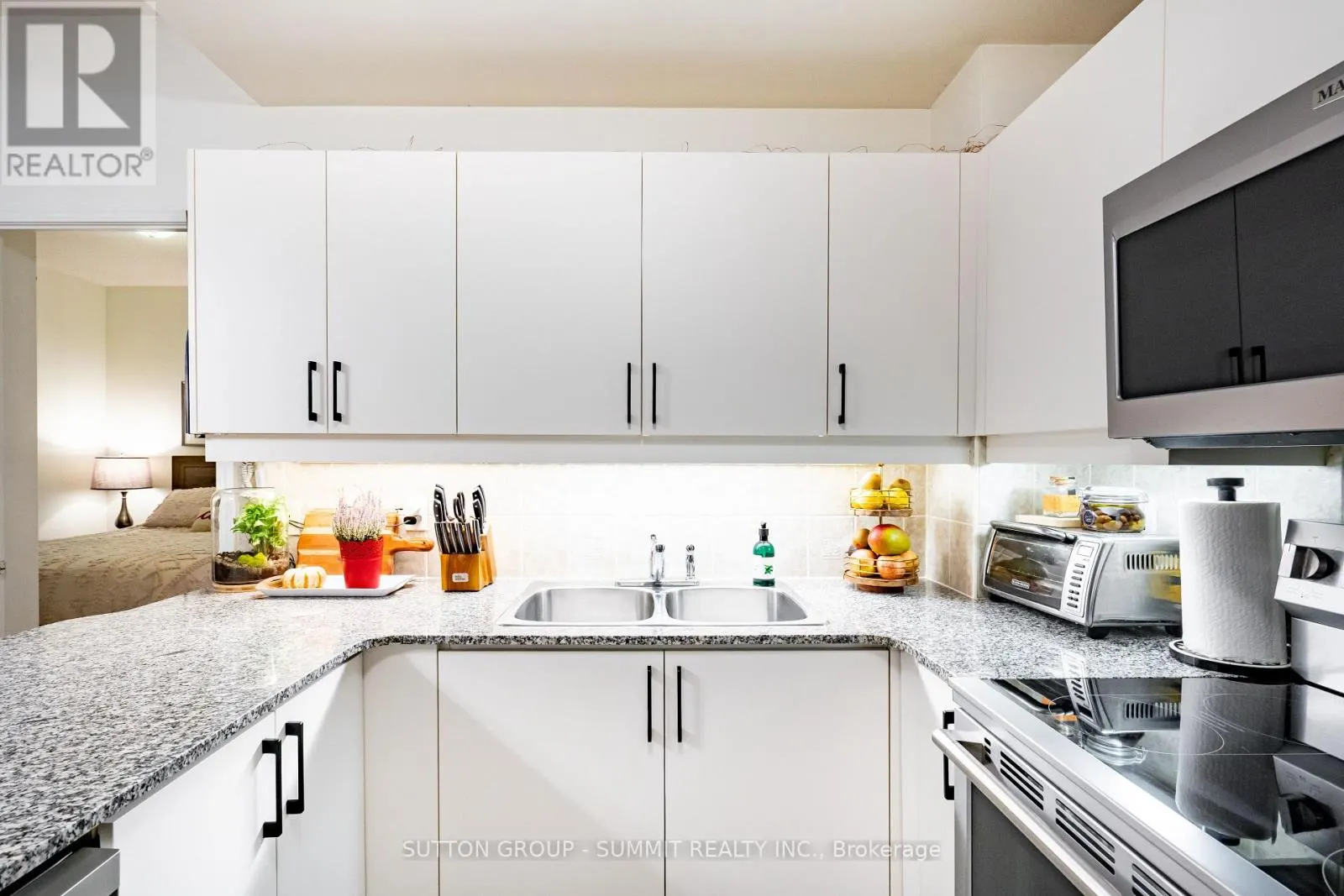 107 - 350 PRINCESS ROYAL DRIVE