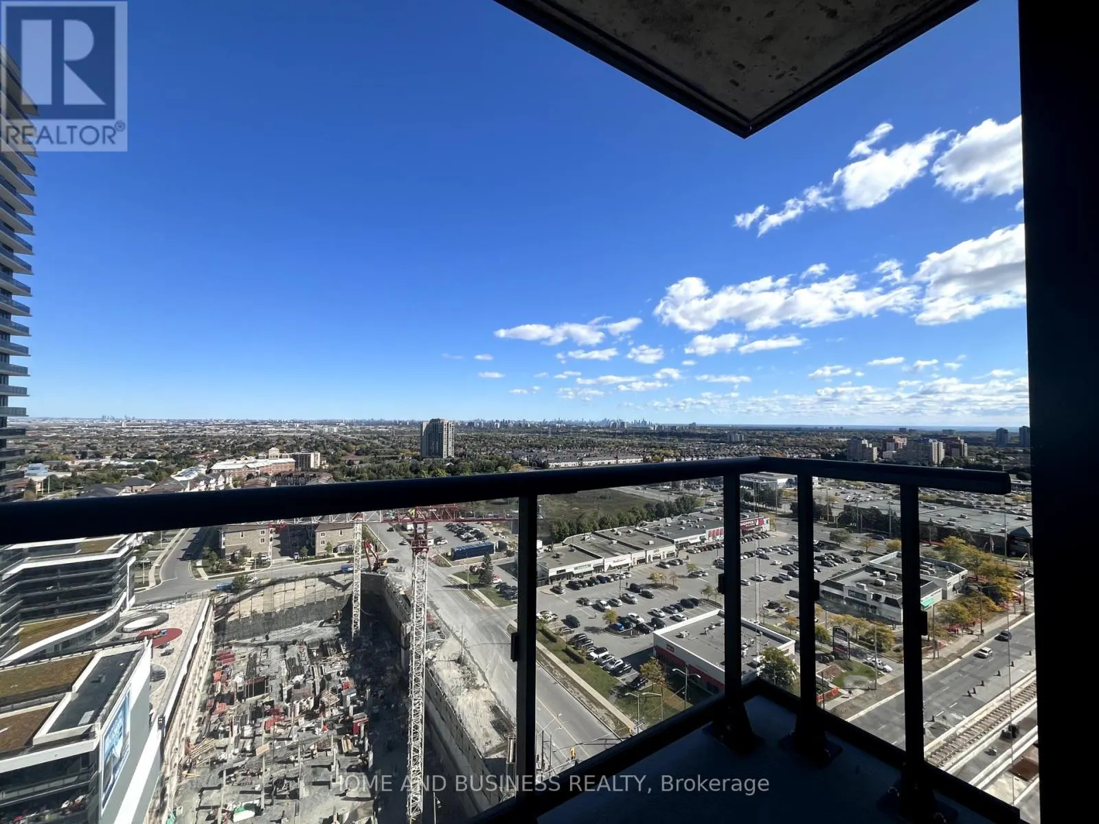 1809 - 15 WATERGARDEN DRIVE