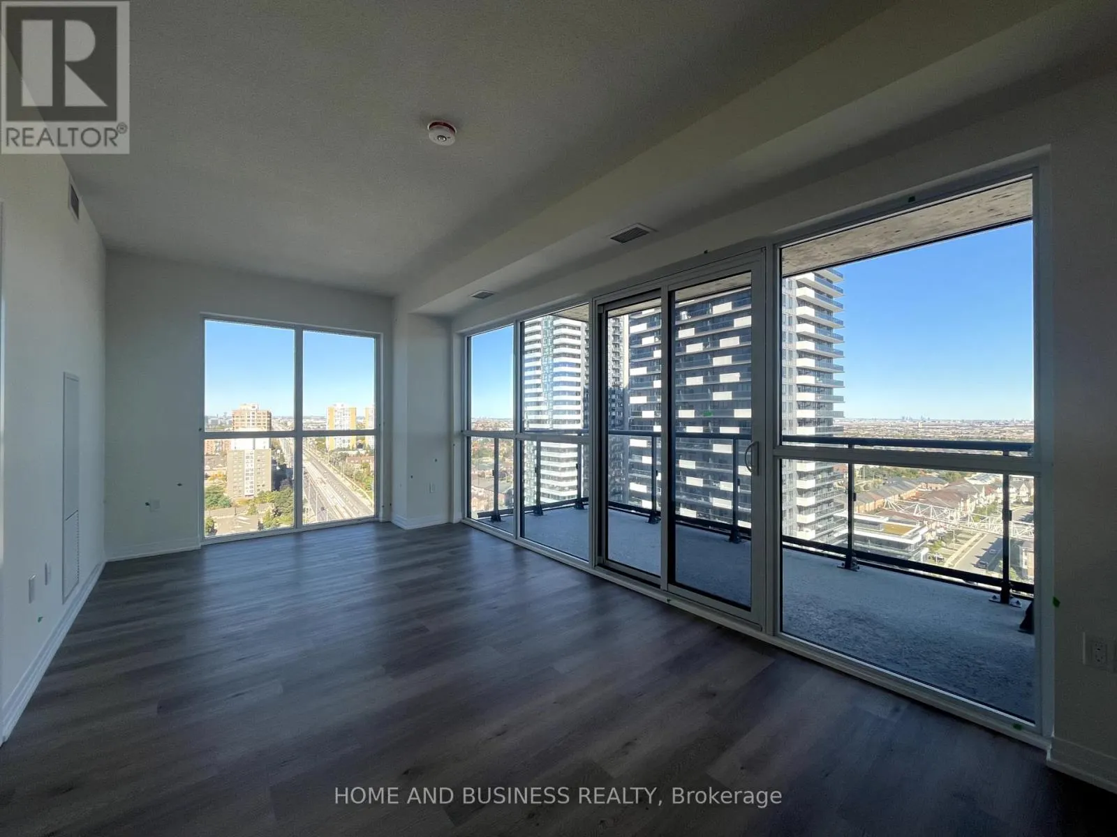 1809 - 15 WATERGARDEN DRIVE