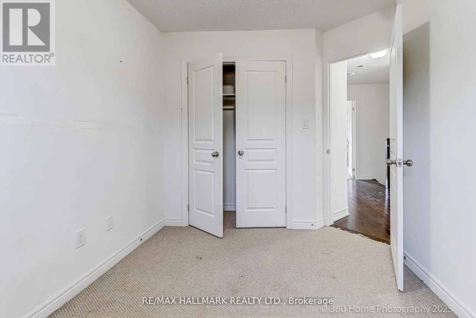 6 ASPEN HILLS ROAD