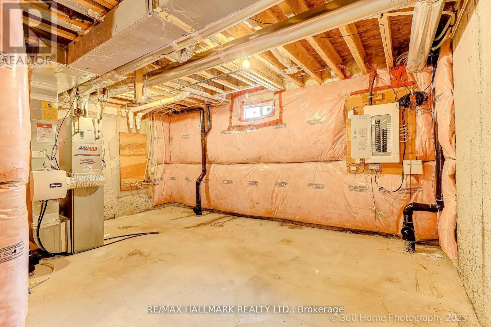 6 ASPEN HILLS ROAD