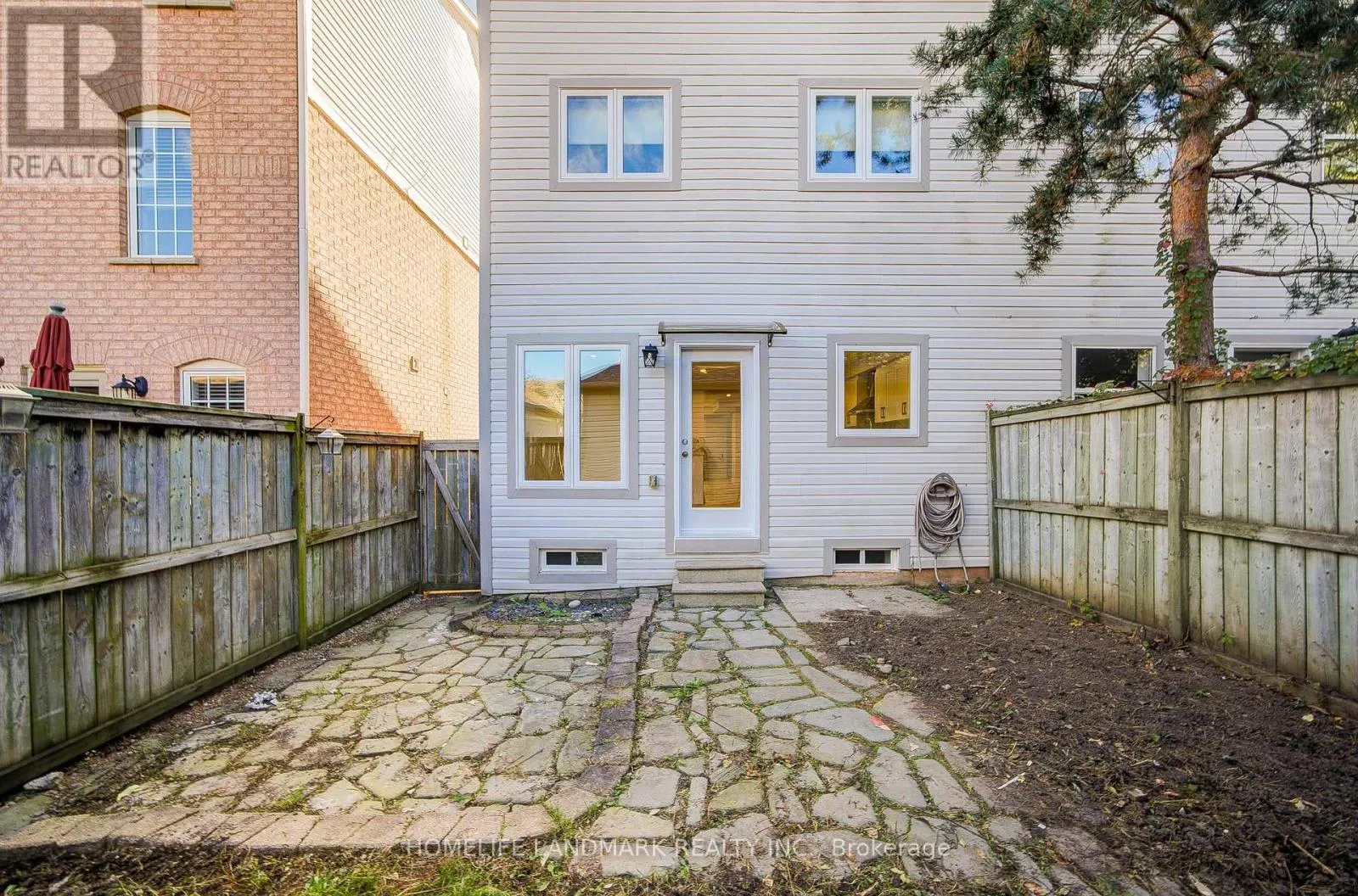 119 GLENASHTON DRIVE