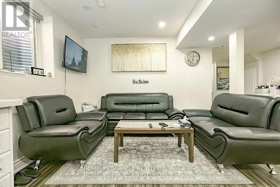 20 CULTURE CRESCENT