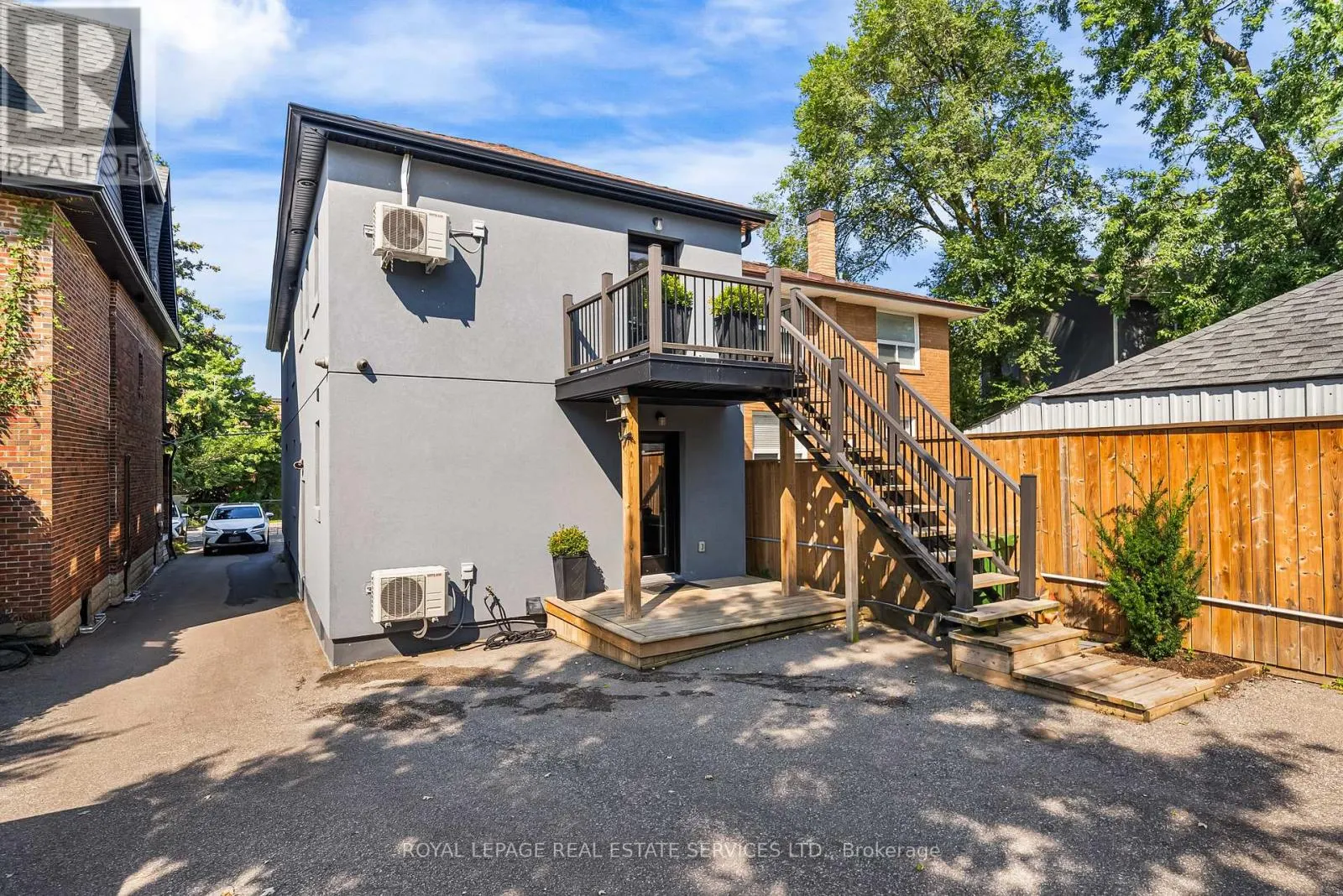 2 - 50 ARCADIAN CIRCLE