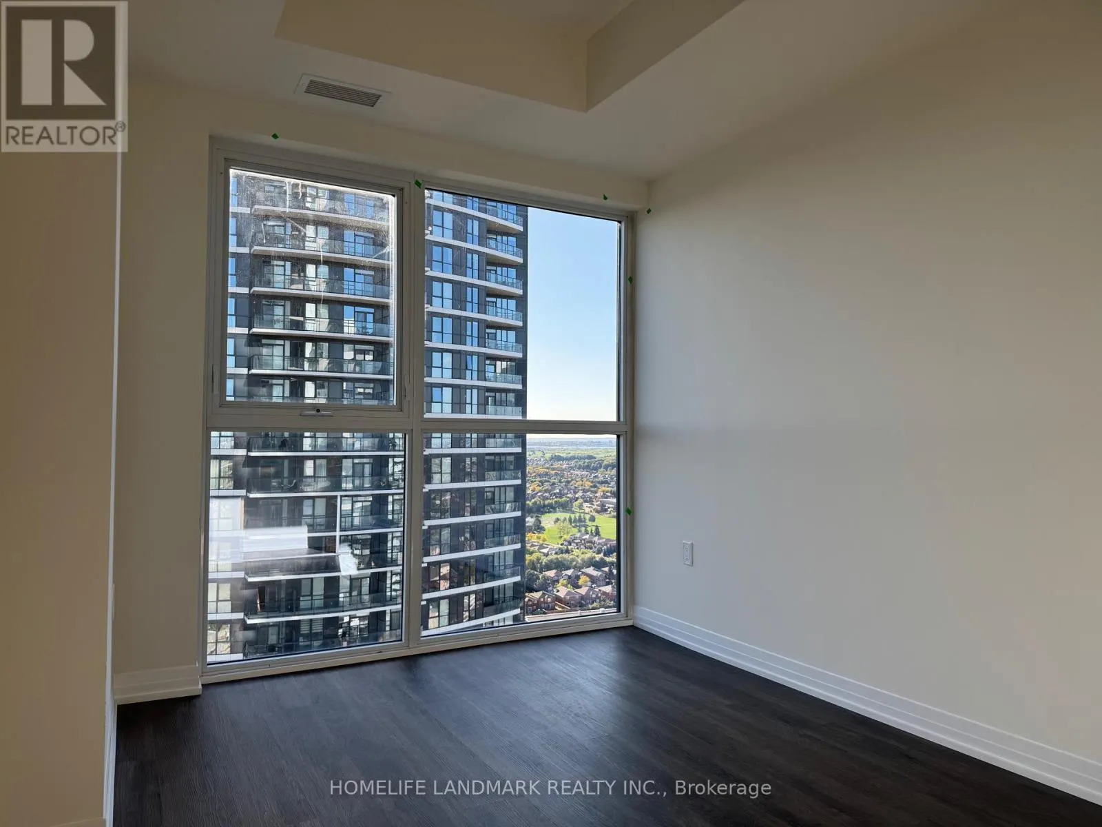 2604 - 15 WATERGARDEN DRIVE