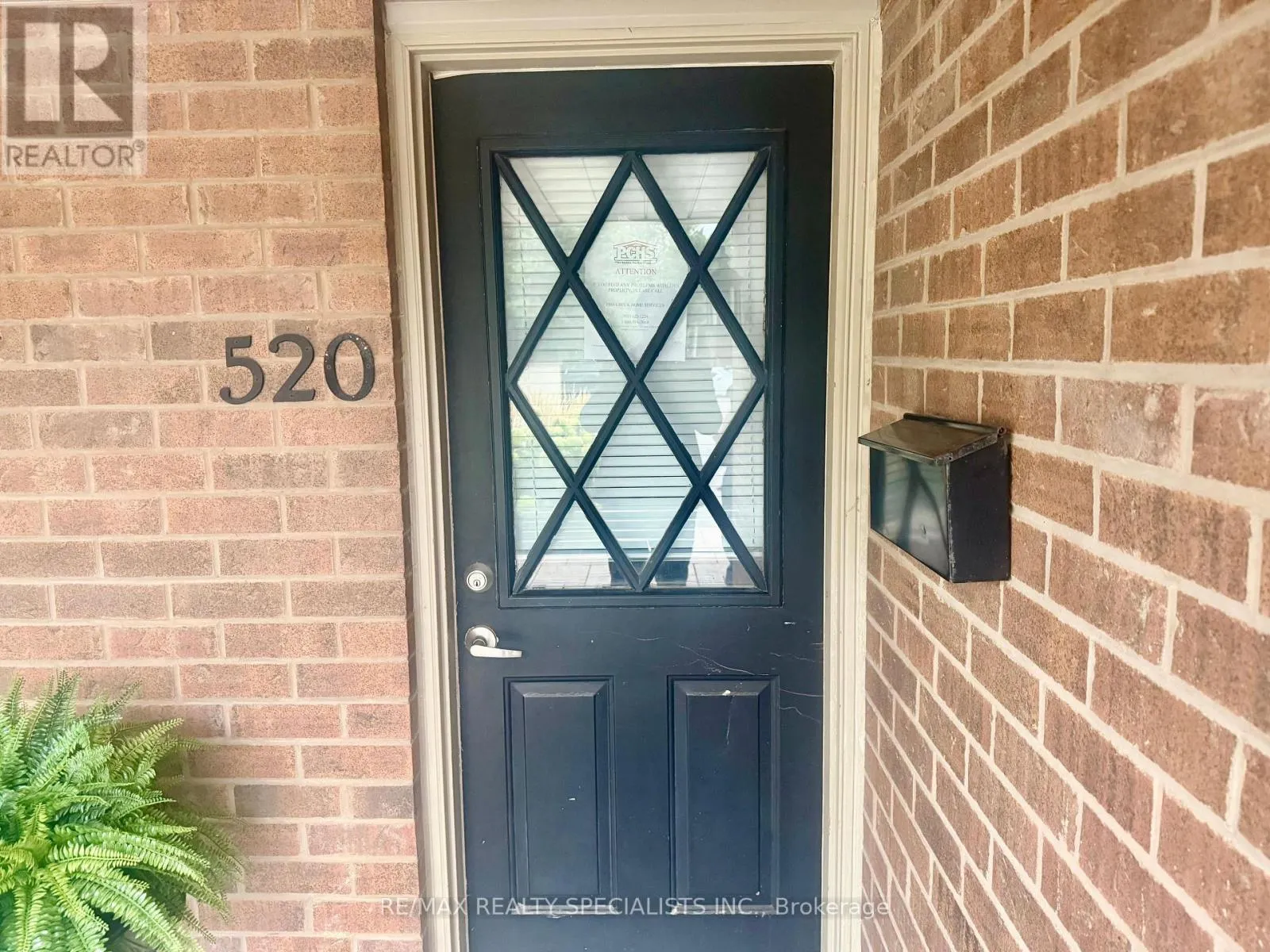 520 - 1000 CEDARGLEN GATE