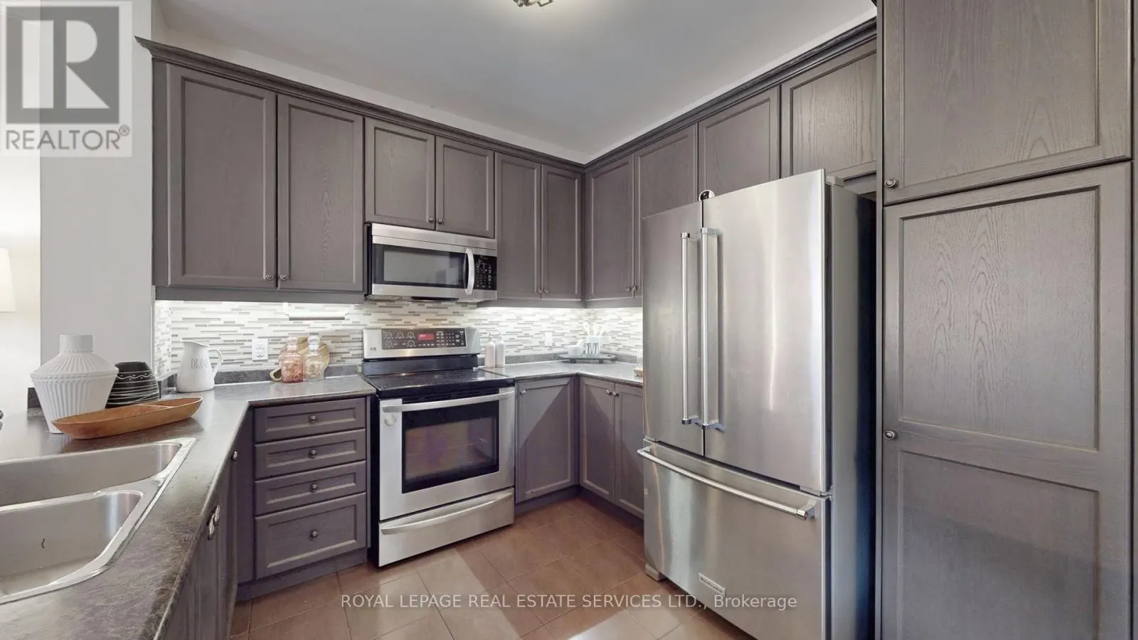 828 MILTONBROOK CRESCENT