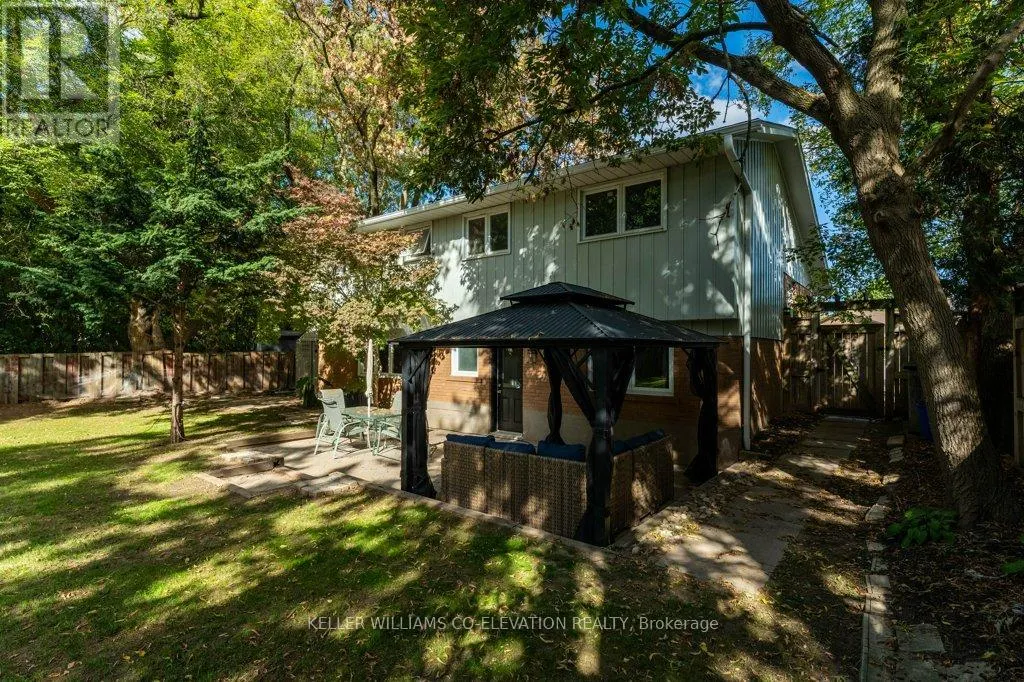 664 CHESTNUT PLACE