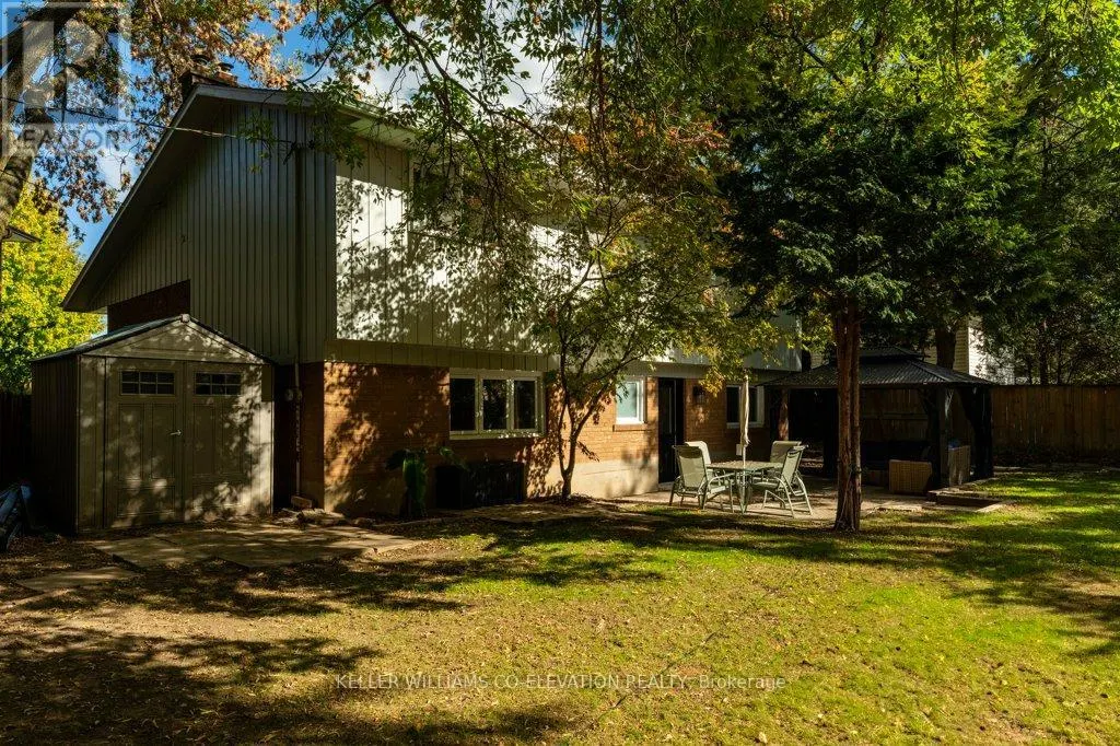 664 CHESTNUT PLACE