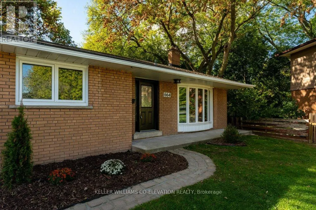 664 CHESTNUT PLACE