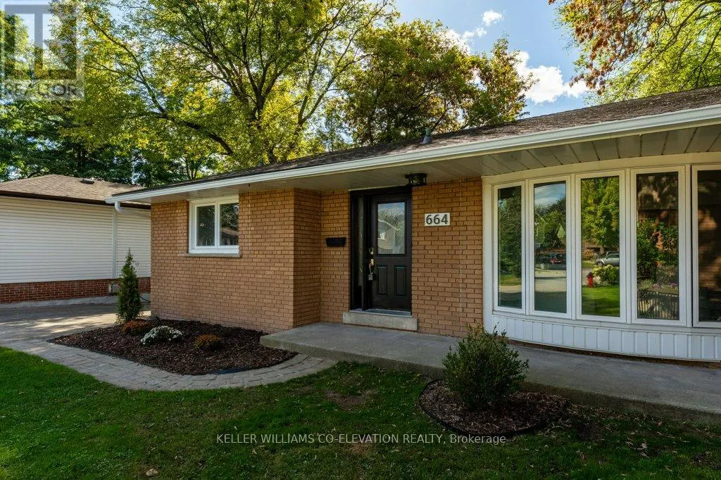 664 CHESTNUT PLACE