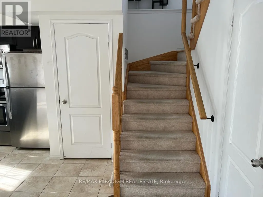3 - 2488 POST ROAD N