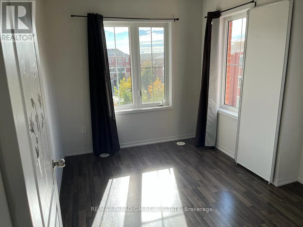 3 - 2488 POST ROAD N