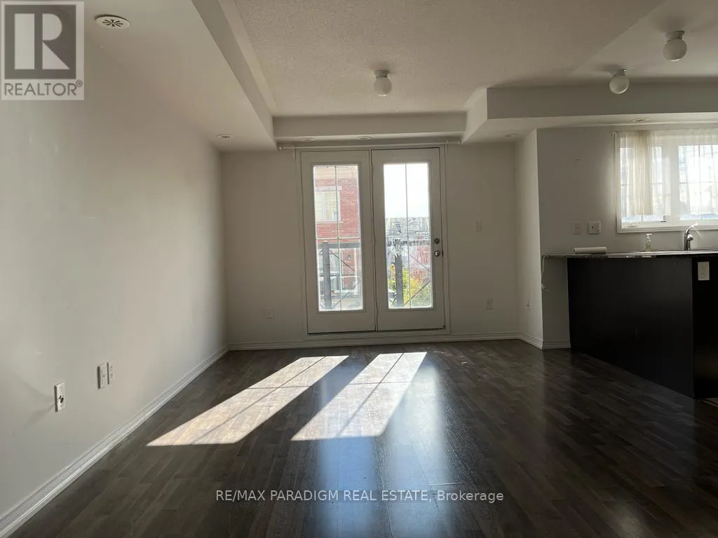 3 - 2488 POST ROAD N