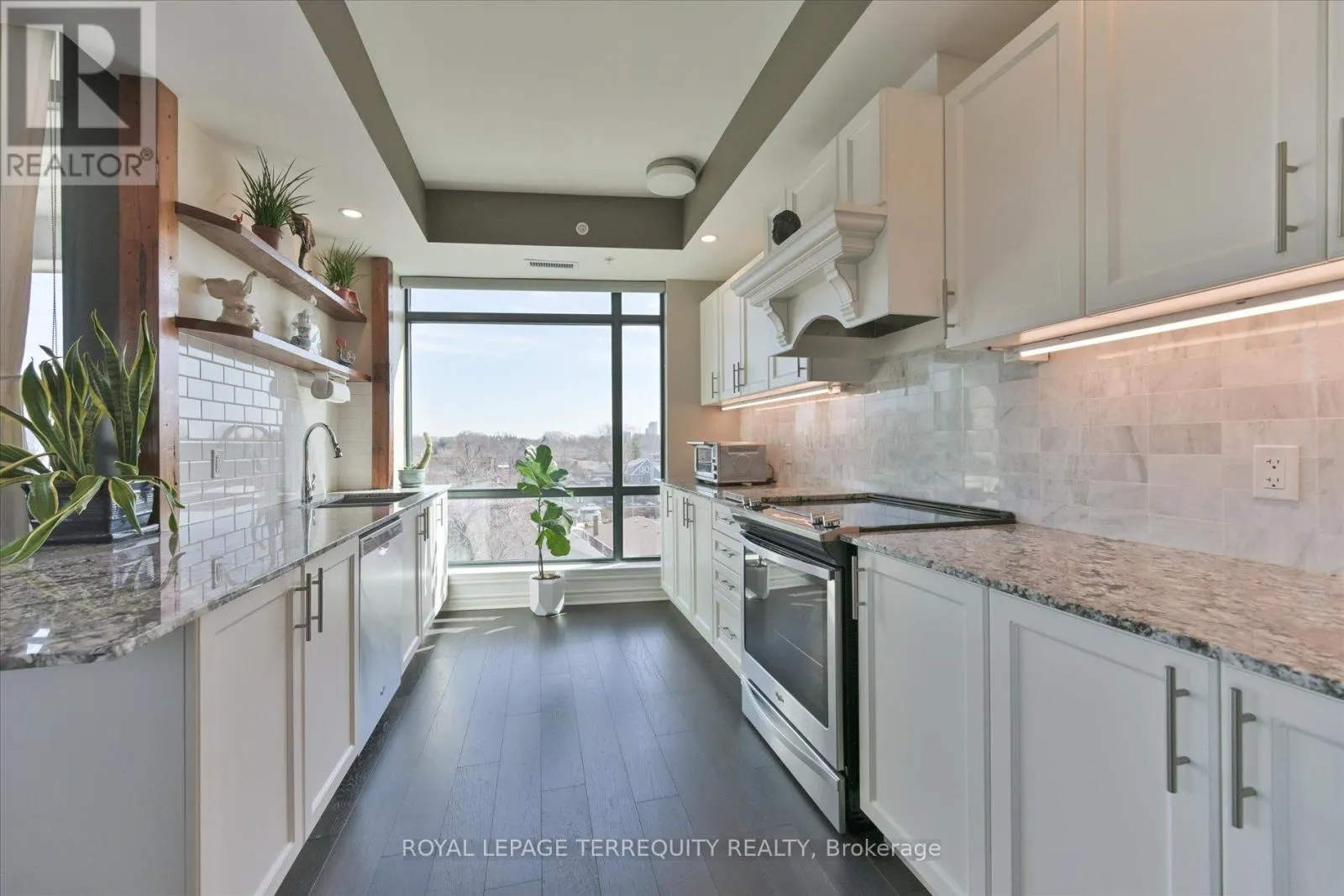 508 - 2522 KEELE STREET