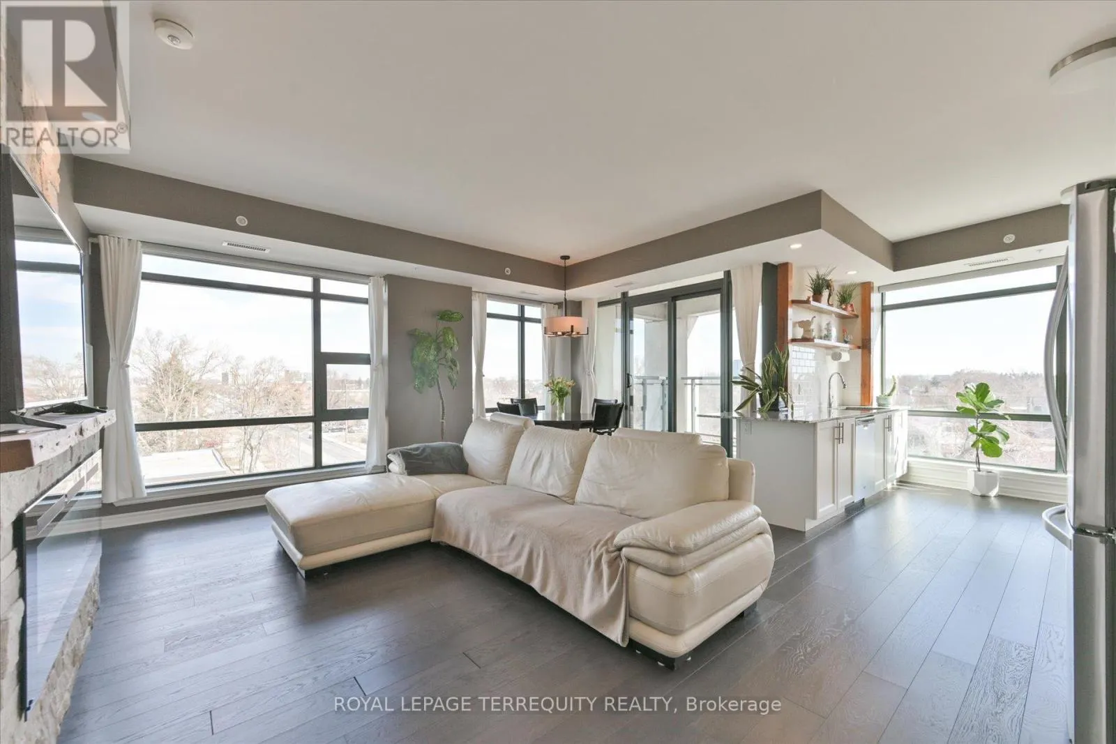508 - 2522 KEELE STREET