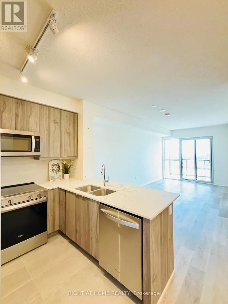 2403 - 15 WATERGARDEN DRIVE