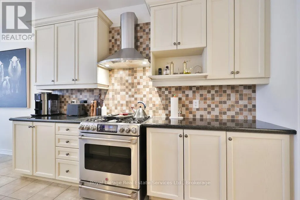 3294 ROBERT BROWN BOULEVARD