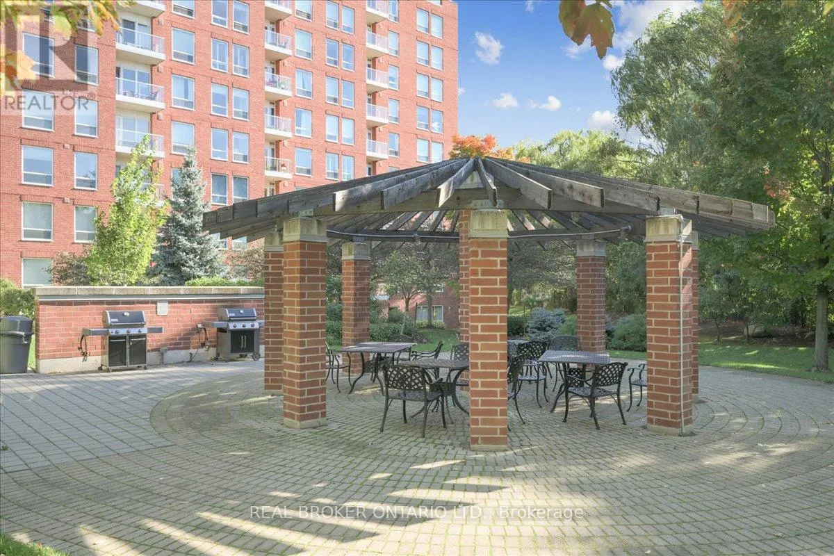 804 - 40 OLD MILL ROAD