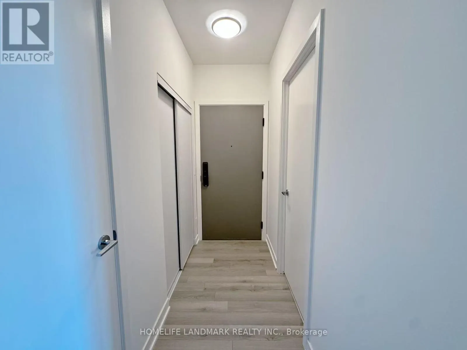 410 - 3079 TRAFALGAR ROAD