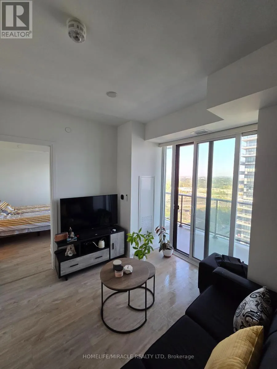 2803 - 70 ANNIE CRAIG DRIVE