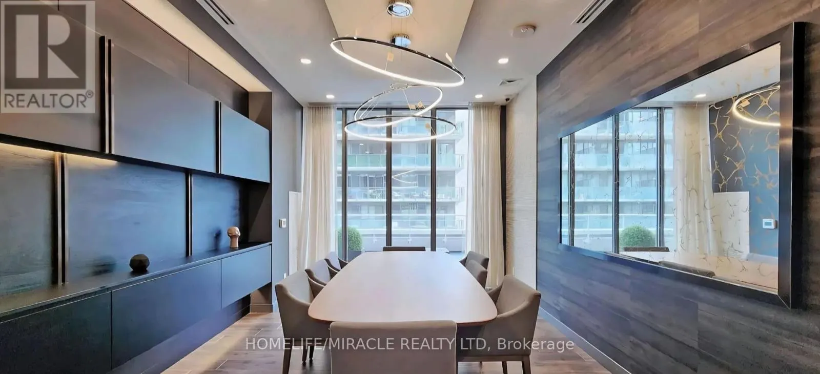 2803 - 70 ANNIE CRAIG DRIVE