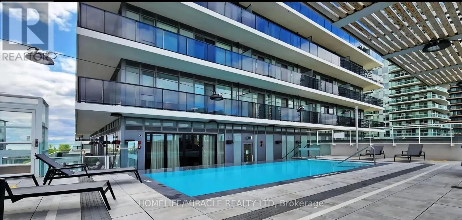 2803 - 70 ANNIE CRAIG DRIVE