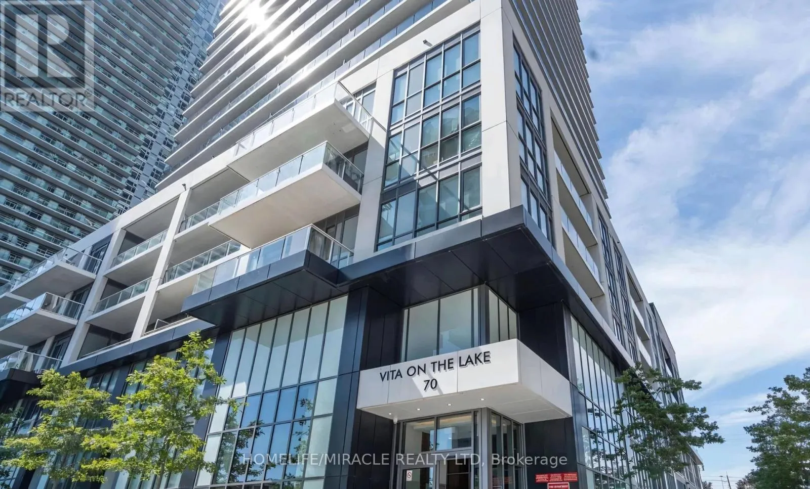 2803 - 70 ANNIE CRAIG DRIVE