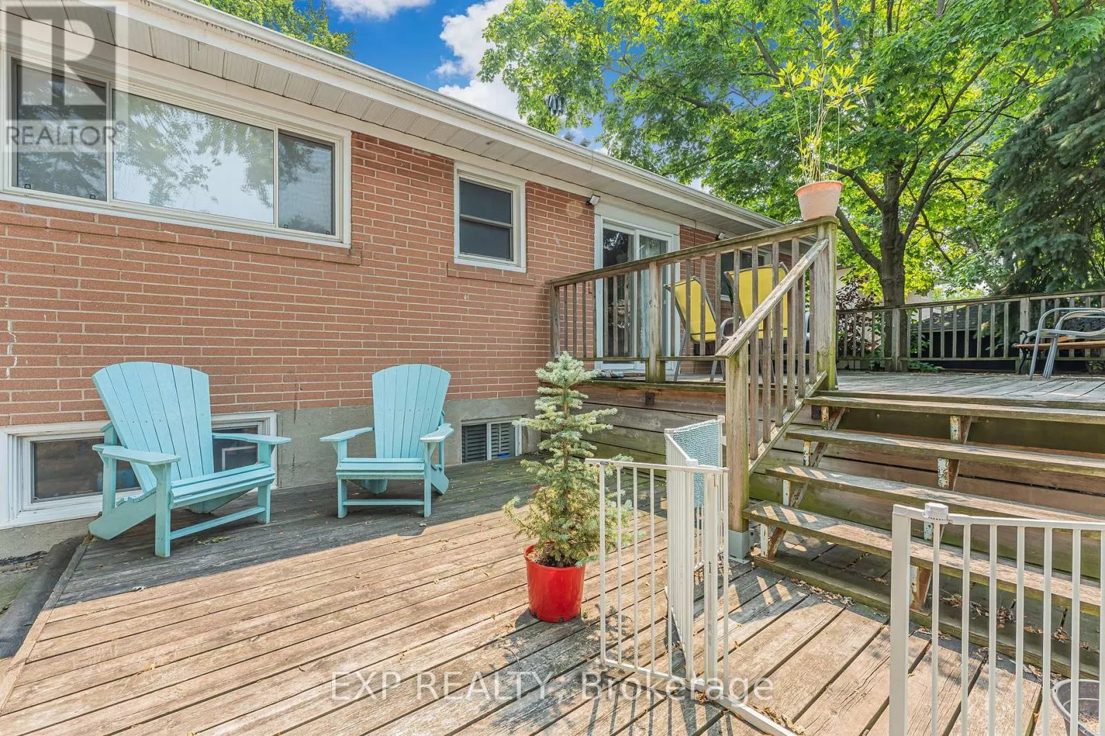 611 PINEGROVE ROAD