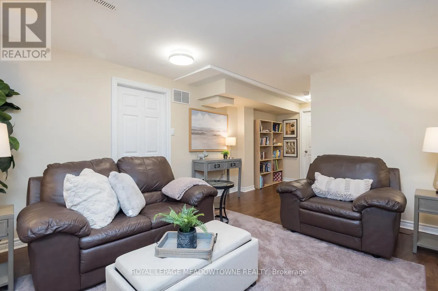 701 THOMPSON ROAD S