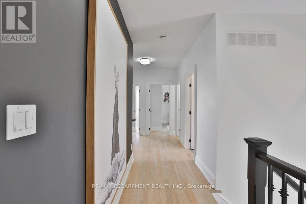 43 MISSISSAUGA ROAD S