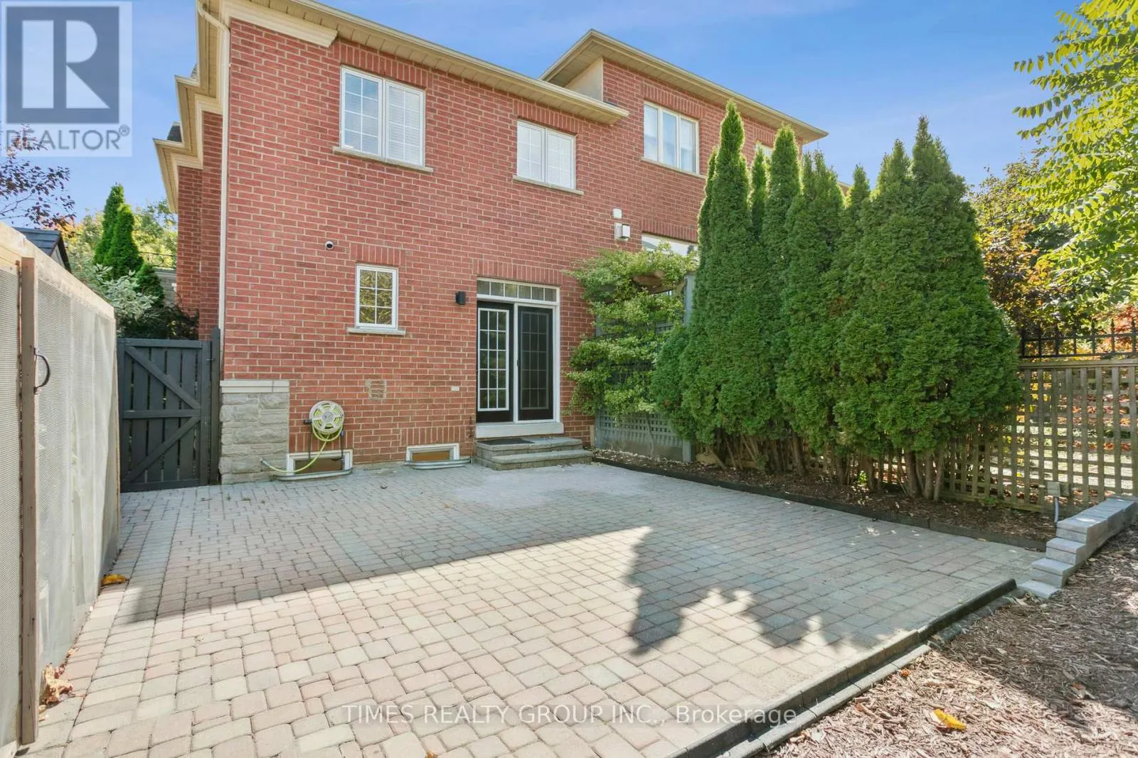 212 CREEK PATH AVENUE