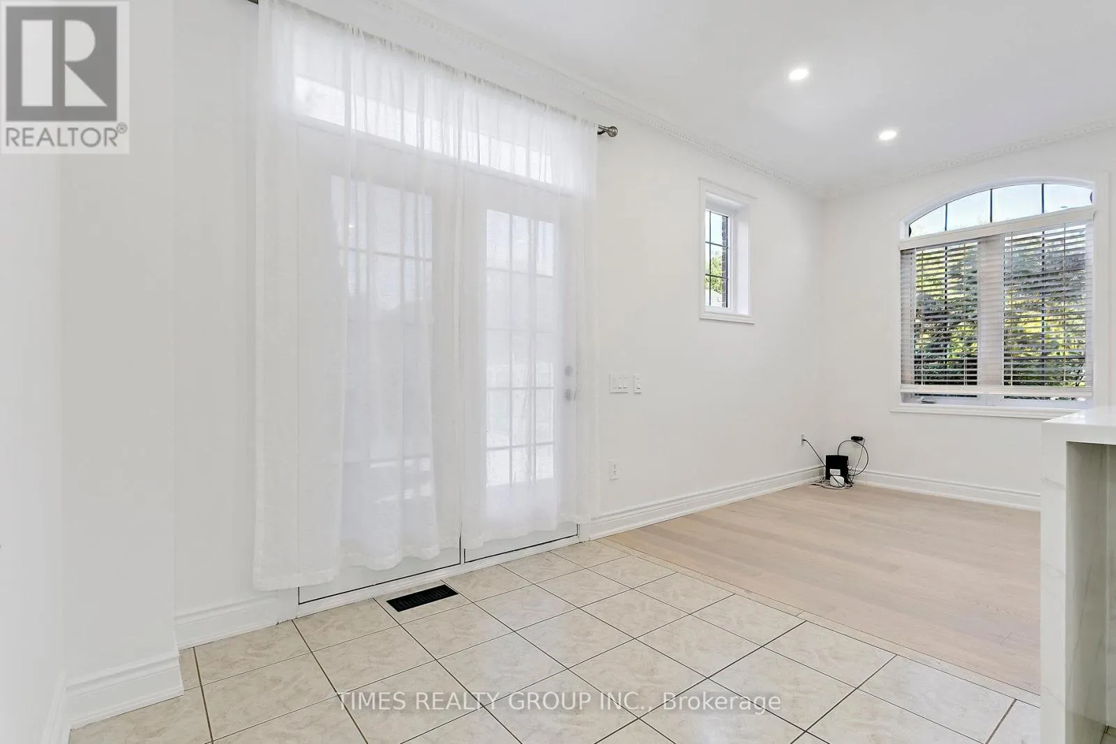 212 CREEK PATH AVENUE
