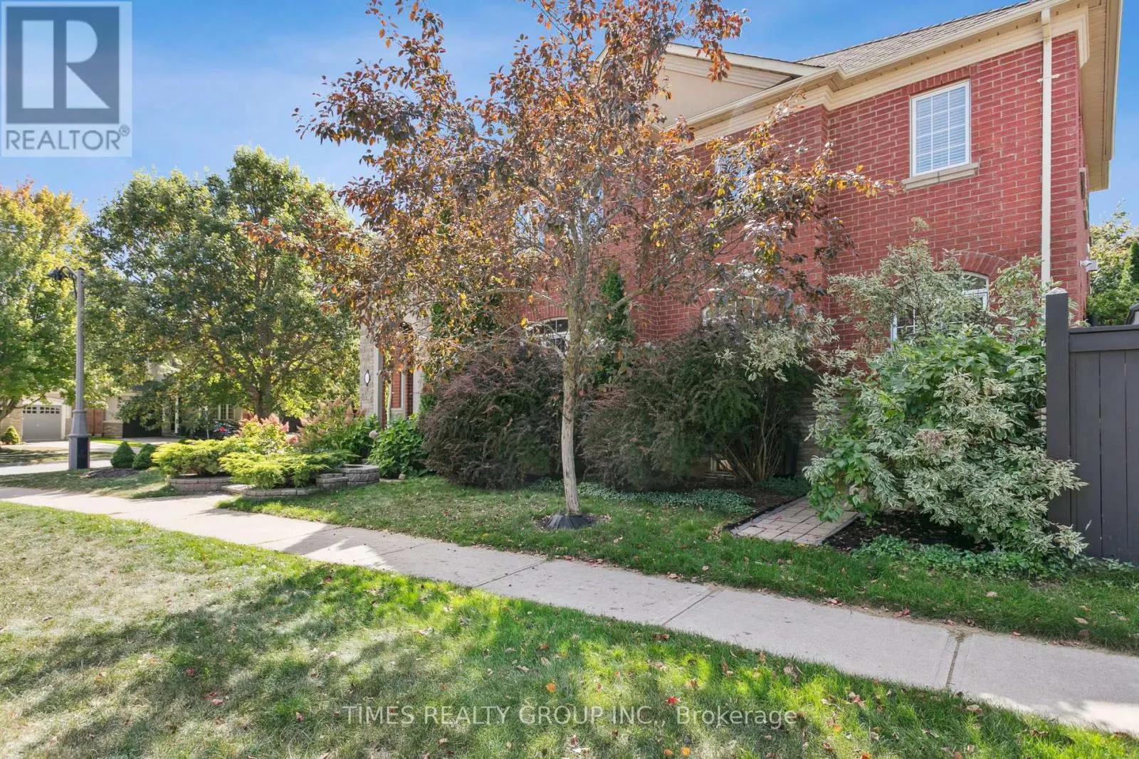 212 CREEK PATH AVENUE