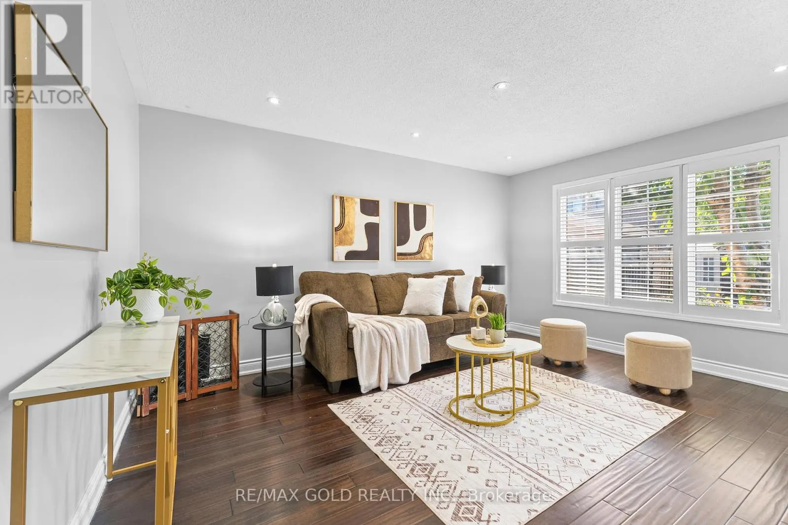 23 LYRIC ROAD