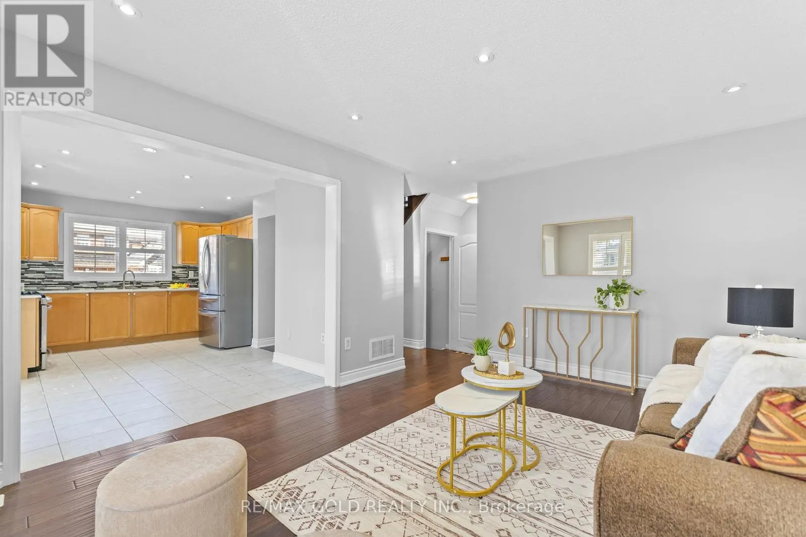 23 LYRIC ROAD
