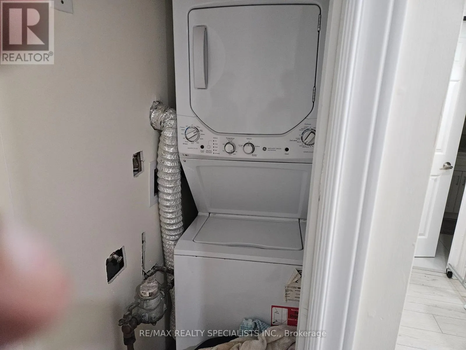BSMT - 1460 WHITE OAKS BOULEVARD