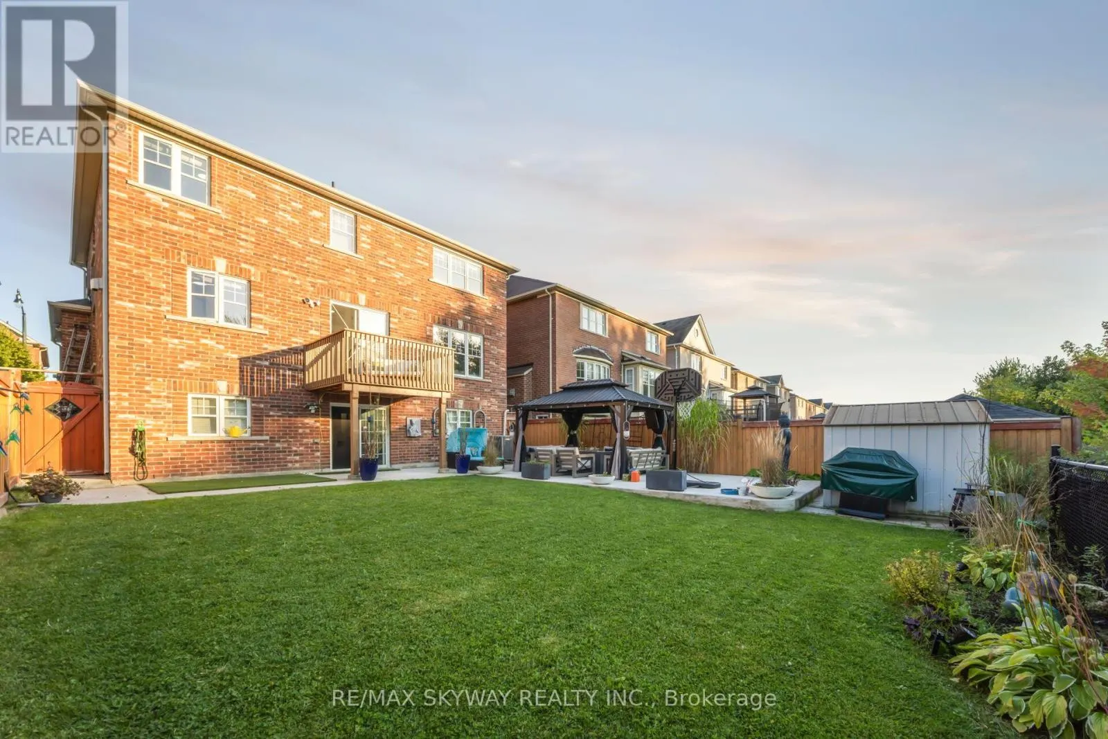 90 AYLESBURY DRIVE