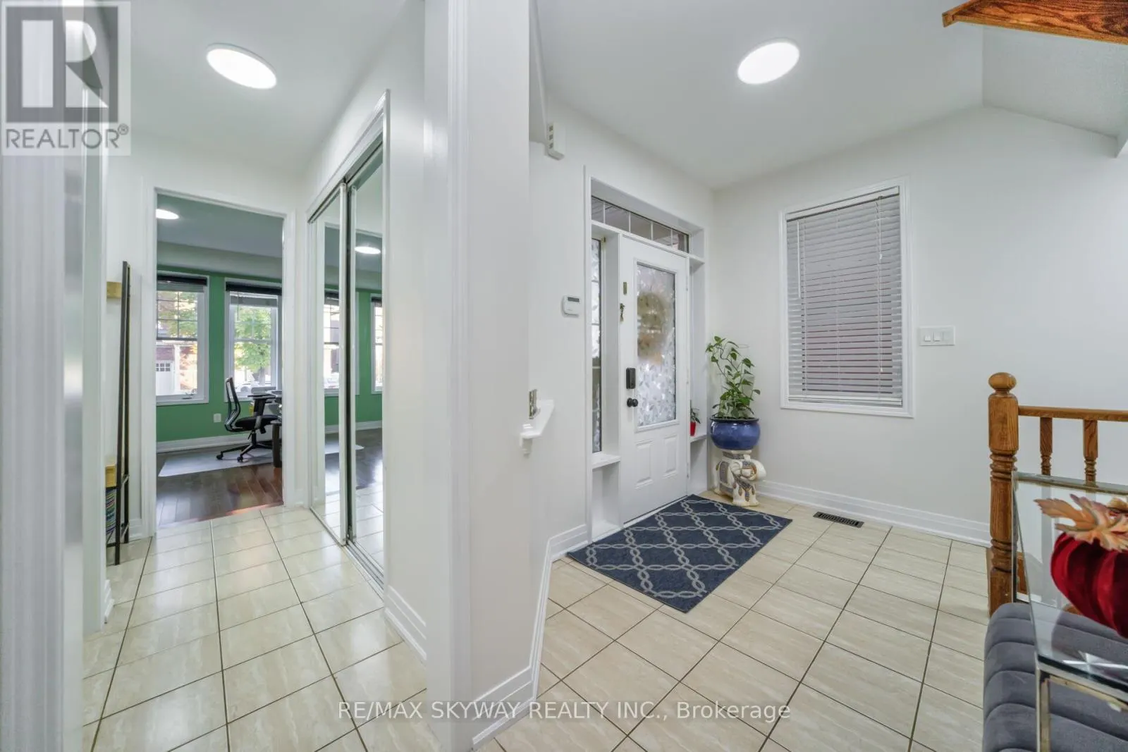 90 AYLESBURY DRIVE