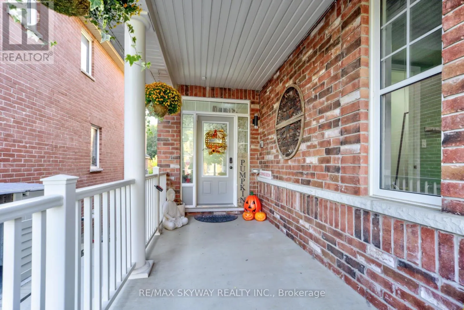 90 AYLESBURY DRIVE