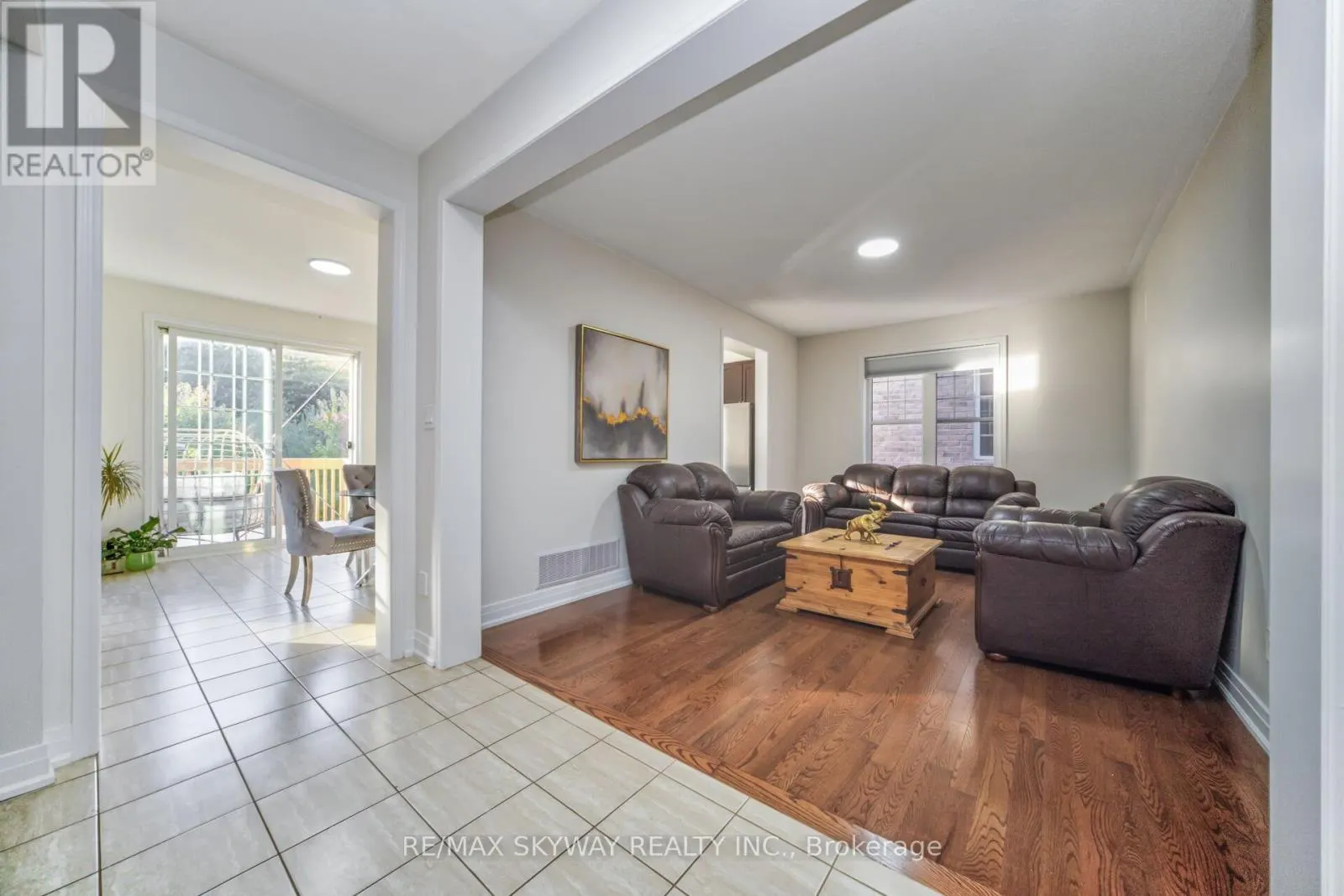90 AYLESBURY DRIVE