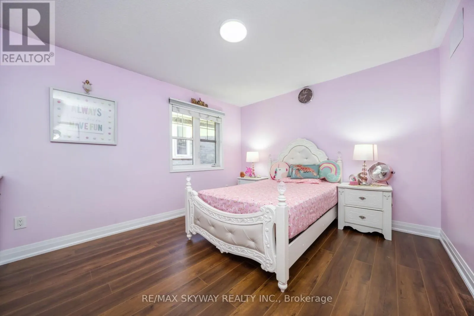 90 AYLESBURY DRIVE