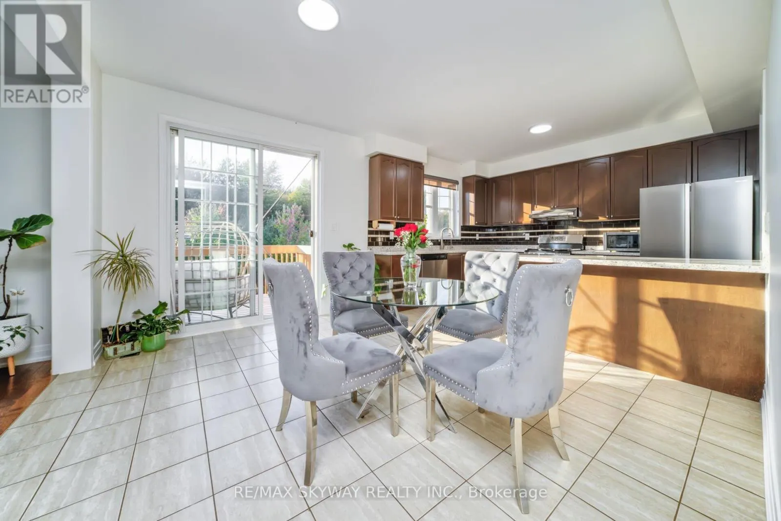 90 AYLESBURY DRIVE