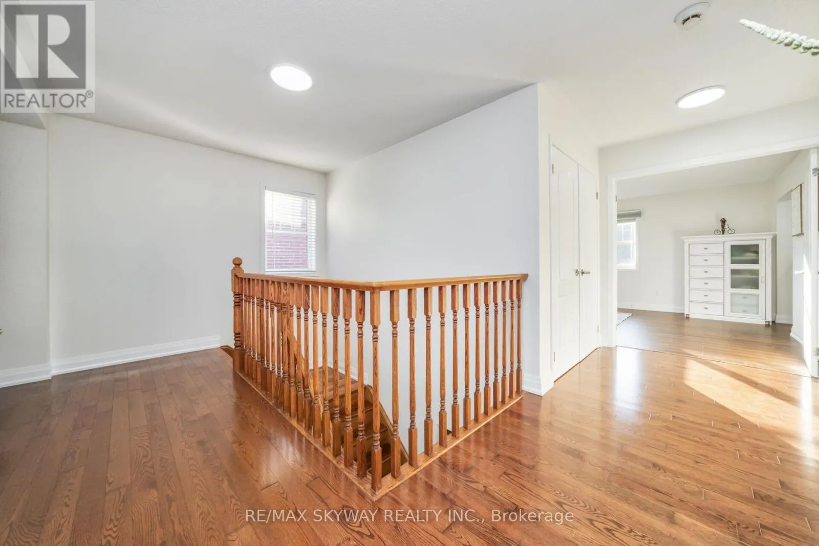 90 AYLESBURY DRIVE