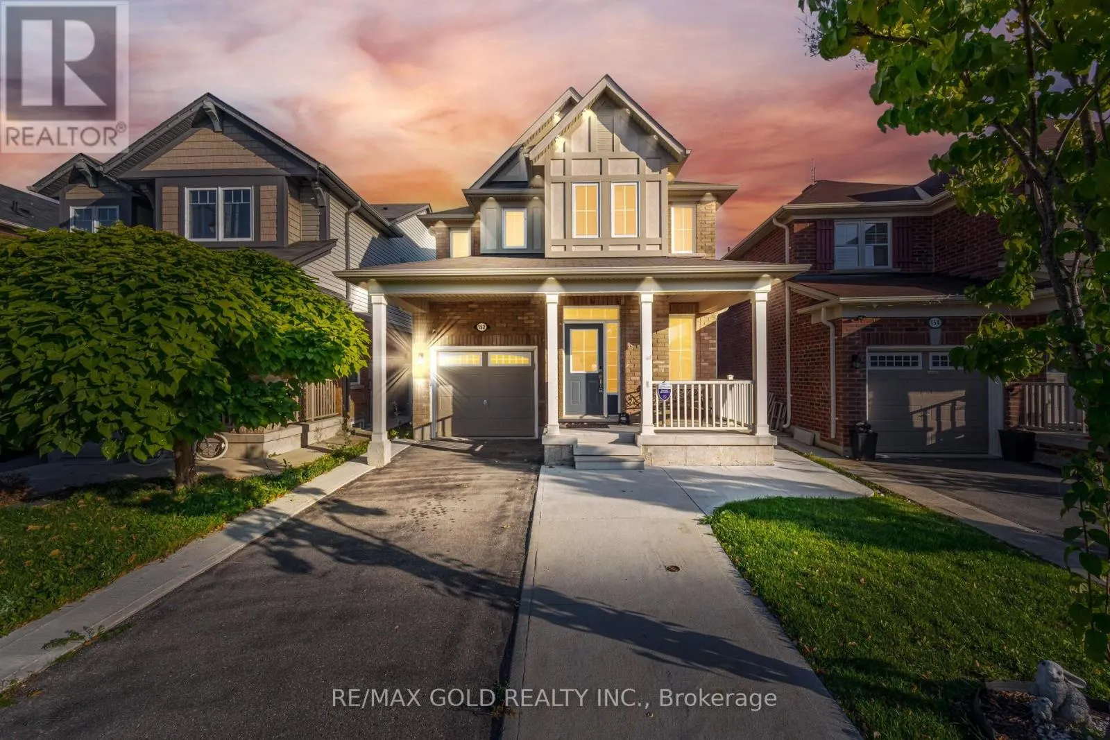 152 VANHORNE CLOSE