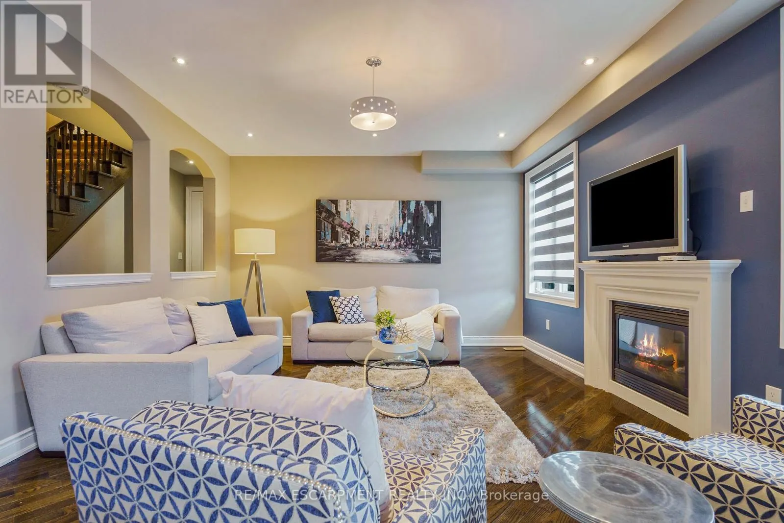 317 GREAT LAKES BOULEVARD