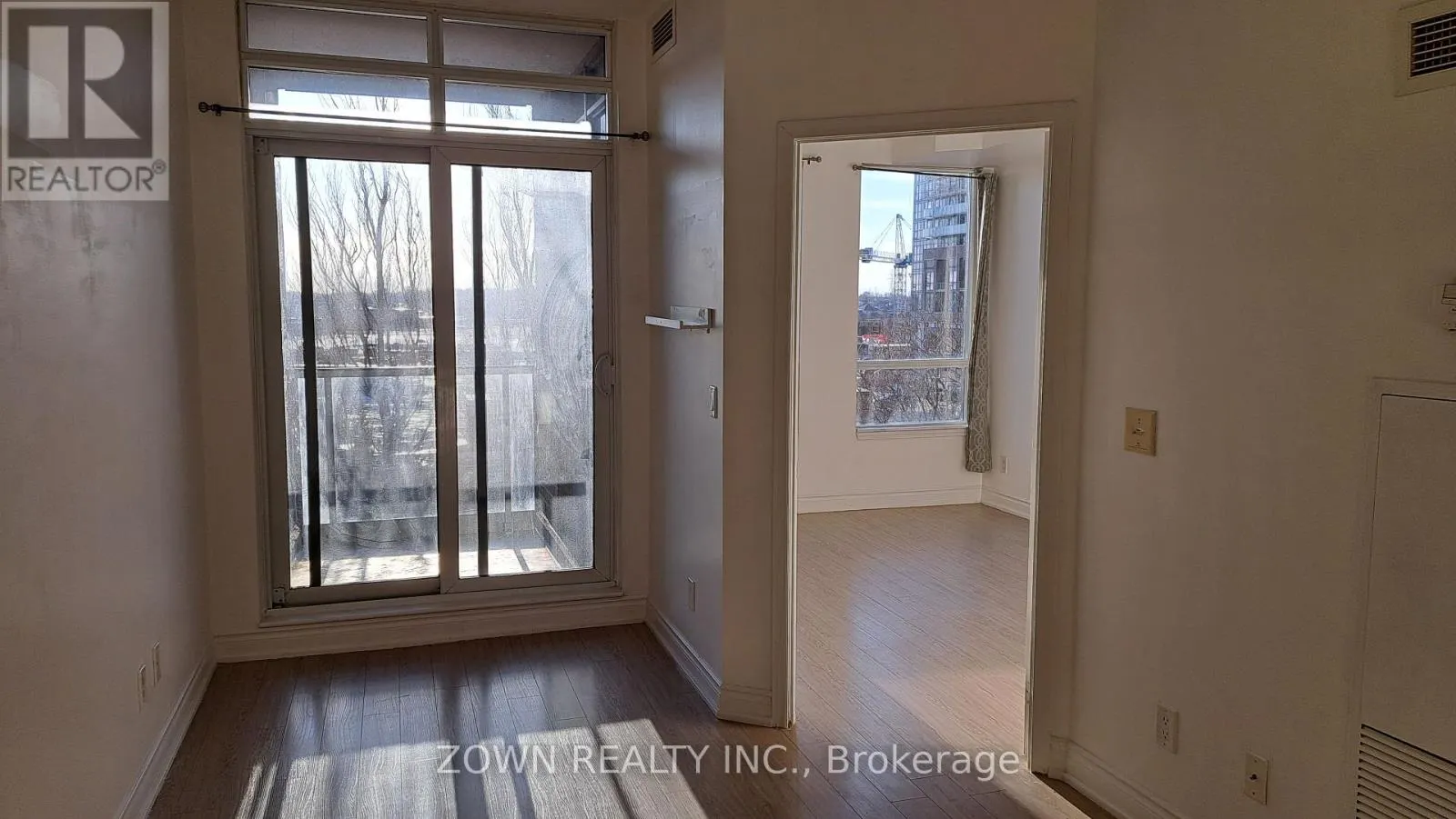 405 - 388 PRINCE OF WALES DRIVE