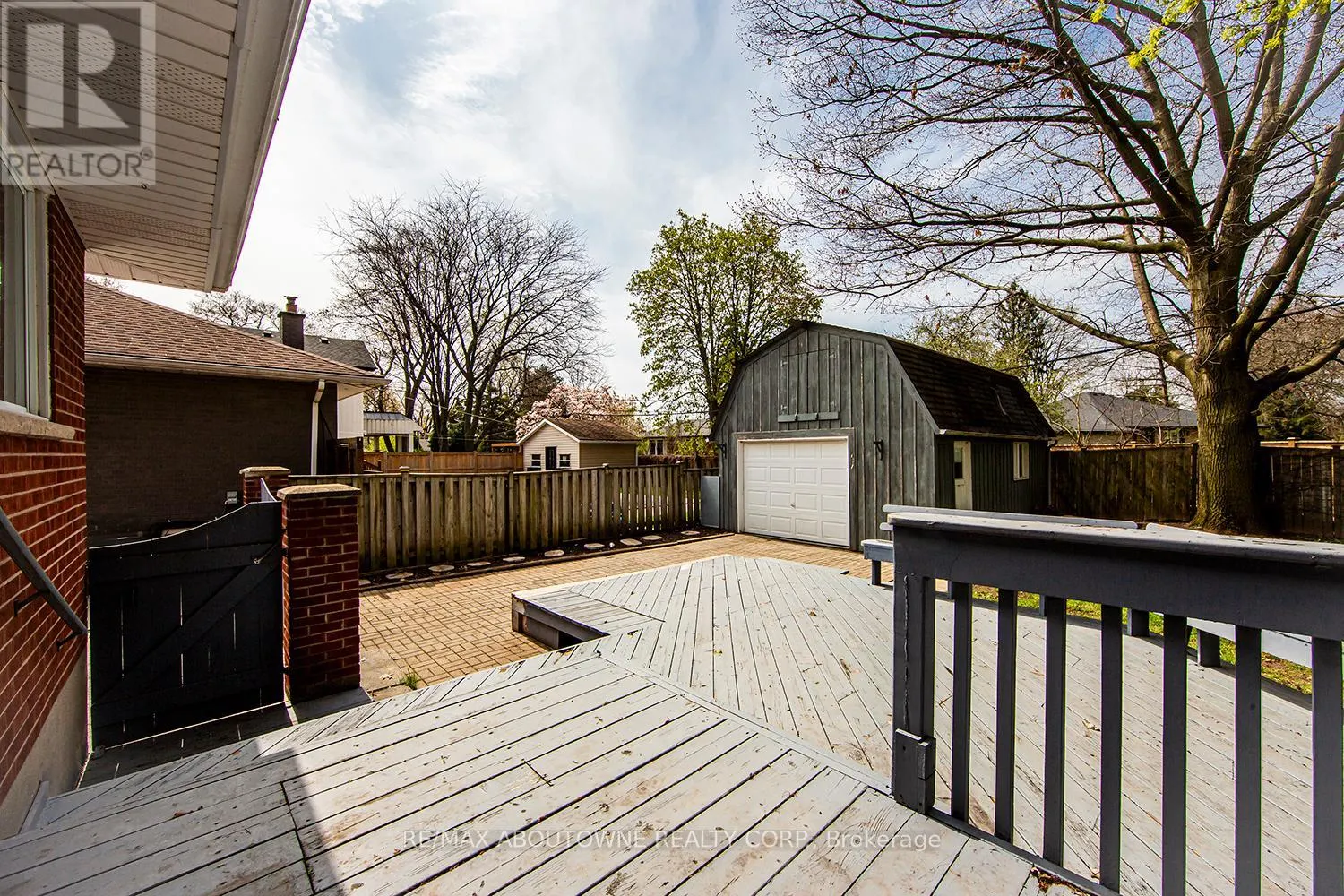 530 LEES LANE