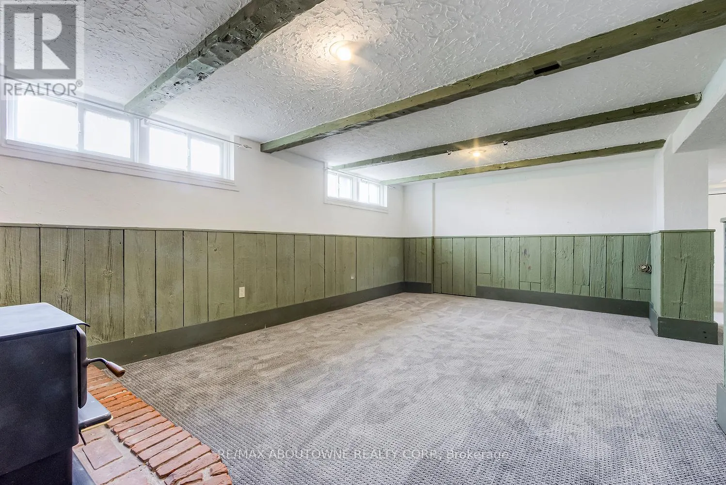 530 LEES LANE